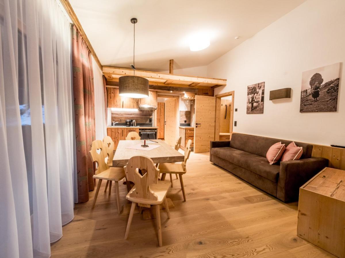 Almhittn - Luxus Appartements Finkenberg Ngoại thất bức ảnh